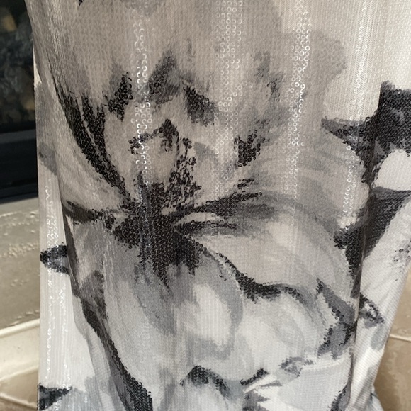 Calvin Klein Floral Evening Gown - Picture 17 of 17